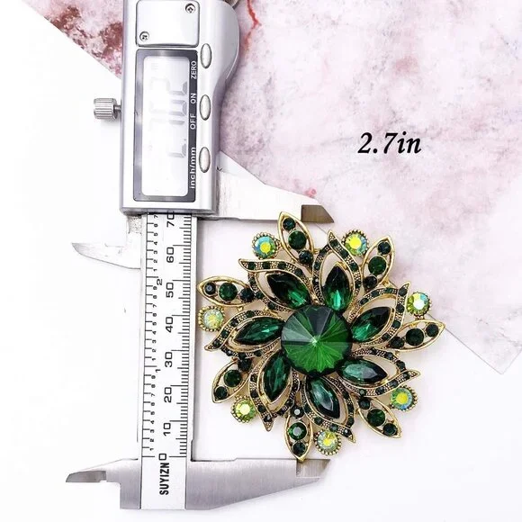 Vintage Women's Austrian Crystal Elegant Flower Brooch Wedding Broach Pin - Picture 3 of 4